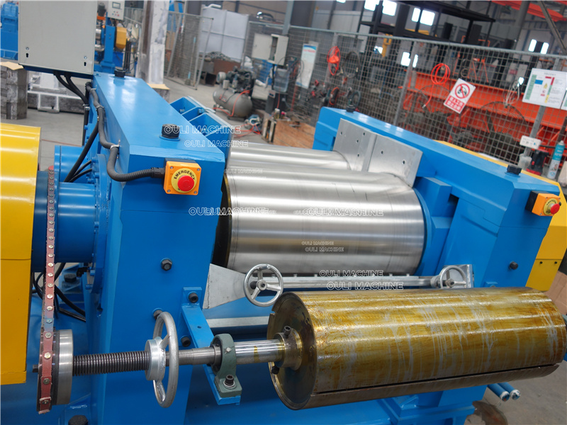 rubber refiner machine (10)